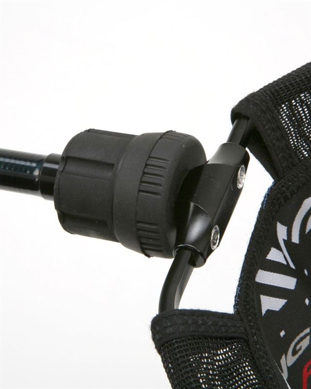 daiwa rock fishing landing net Folding Wood Handle The Tailwalk Landing Net SSD is a complete landing set featuring a telescopic shaft Boat landing net with rubber